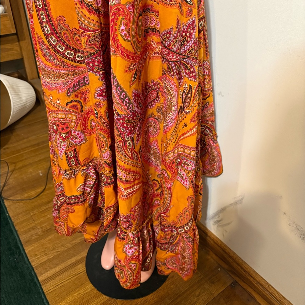 Earthbound Trading Co. small bohemian-style dress orange and red paisley print‎ - Picture 5 of 12